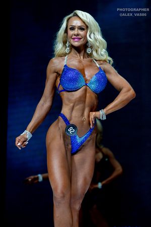 BIKINI МАСТЕРА +40